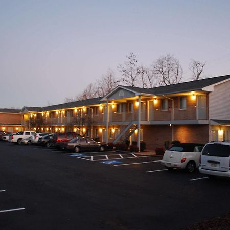 Affordable Corporate Suites Of Lynchburg Eksteriør billede